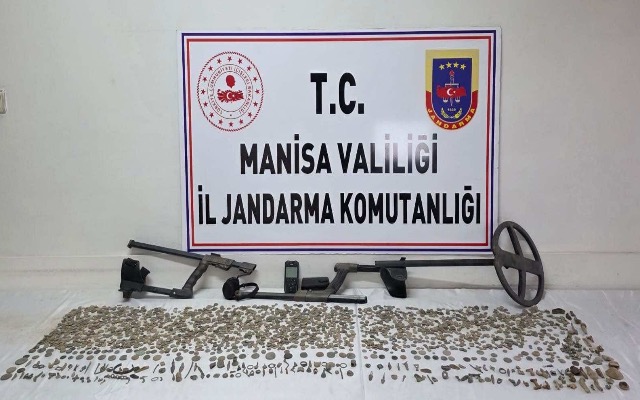MANİSA’DA JANDARMADAN ANADOLU MIRASI OPERASYONU: ROMA VE HELENİSTİK DÖNEME AİT ESERLER ELE GEÇİRİLDİ