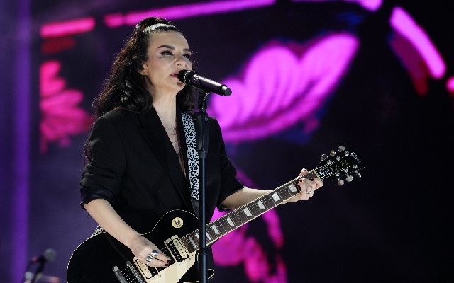 FATMA TURGUT MANİSA'YI SALLADI